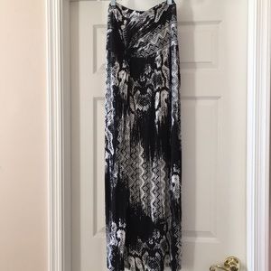 Black and white Boho cotton jersey maxi  GUC